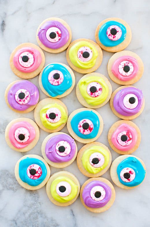 Zombie Eyeball Cookies