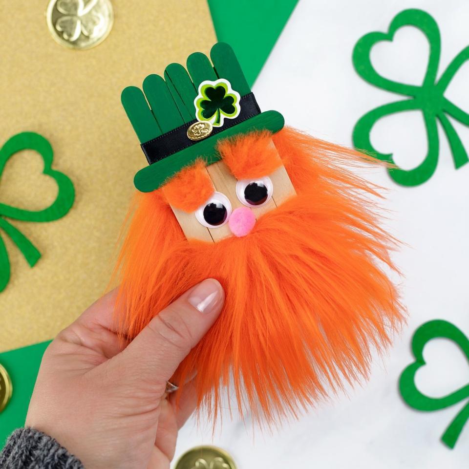 Craft Stick Leprechaun