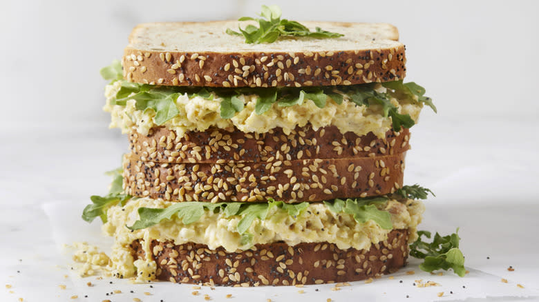 egg salad sandwich