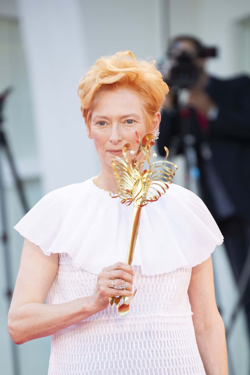 <p><strong>2 September</strong> Swinton <a href="https://www.harpersbazaar.com/uk/fashion/fashion-news/a33910385/tilda-swinton-face-mask-venice/" rel="nofollow noopener" target="_blank" data-ylk="slk:carried a mask by James Merry, which was commissioned by her longtime collaborator Jerry Stafford;elm:context_link;itc:0;sec:content-canvas" class="link ">carried a mask by James Merry, which was commissioned by her longtime collaborator Jerry Stafford</a>. The piece acts as a symbol of responsibility and care, and is one of the items being auctioned in the Rad at Venice auction.</p>