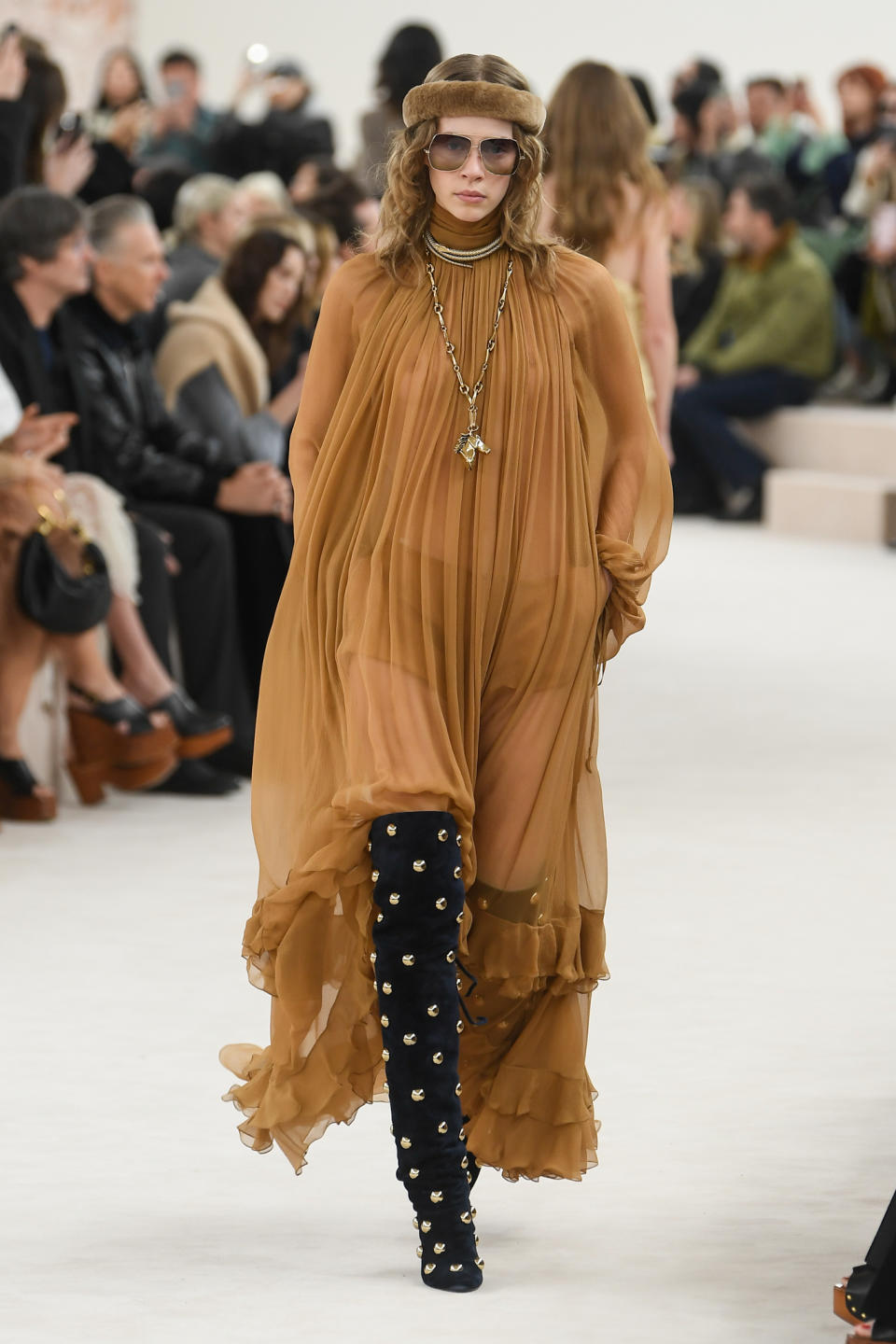 Chloé Fall 2024 Ready-to-Wear Collection at Paris Fashion Week