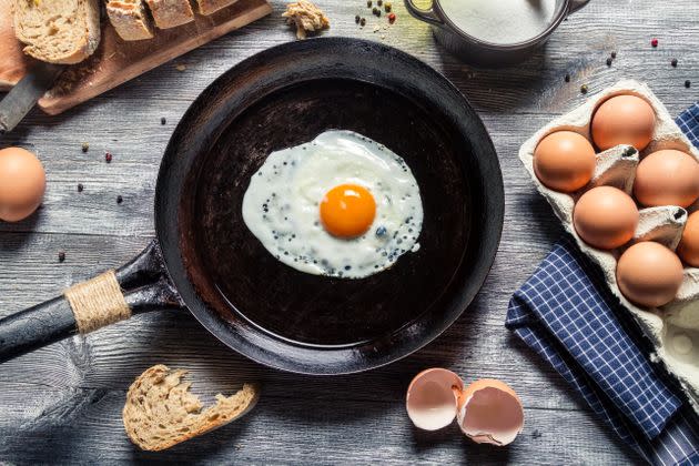 Nonstick pans are great for preparing that breakfast essential –– fried eggs. (Photo: Shaiith via Getty Images)