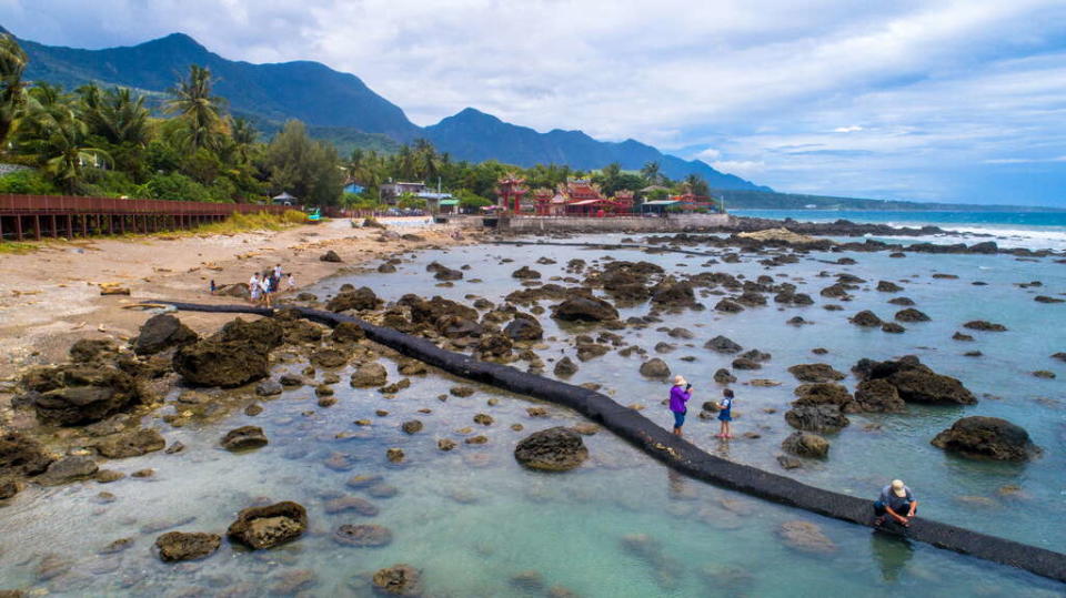 富山漁業資源保育區原前身名為杉原海水浴場，護漁有成後翻身變成新興觀光景點。圖：翻攝自台東觀光旅遊網