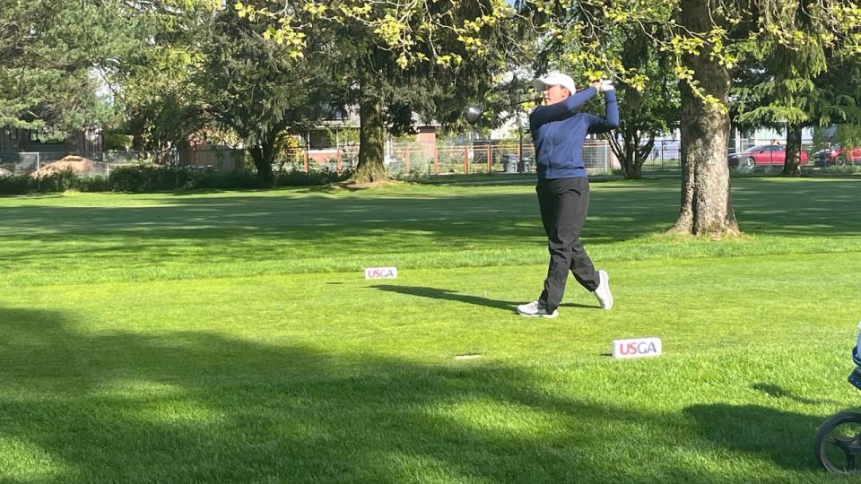 <div>Jiwon Jeon hits her tee shot on the 18th hole at Rainier Golf & Country Club in the second round of U.S. Women's Open Qualifying on April 30, 2024.</div> <strong>(Curtis Crabtree / FOX 13 Seattle)</strong>