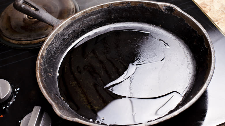 Oil in cast iron pan