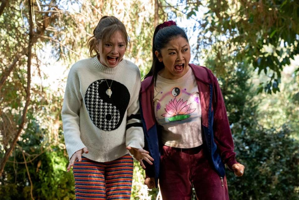 Zoe Margaret Colletti as Gia, Lana Condor as Erika in "Boo, Bitch"(Kevin Estrada/Netflix)