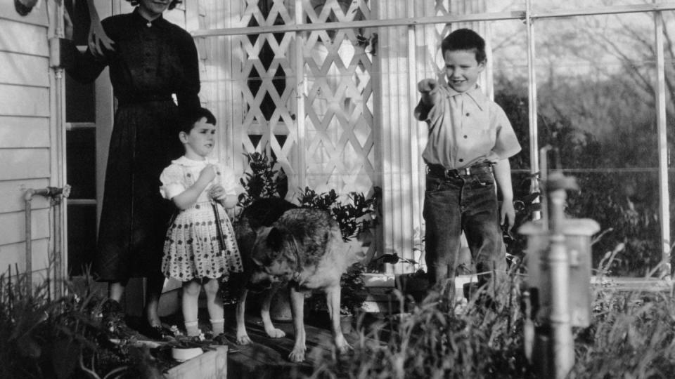 j robert oppenheimer family at home