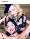 <p>Telle mère, telle fille ! Le 1er janvier 2018, Madonna nous souhaite une bonne année sur Instagram en posant avec sa fille qui a toujours été très fière d’exhiber ses poils. </p>