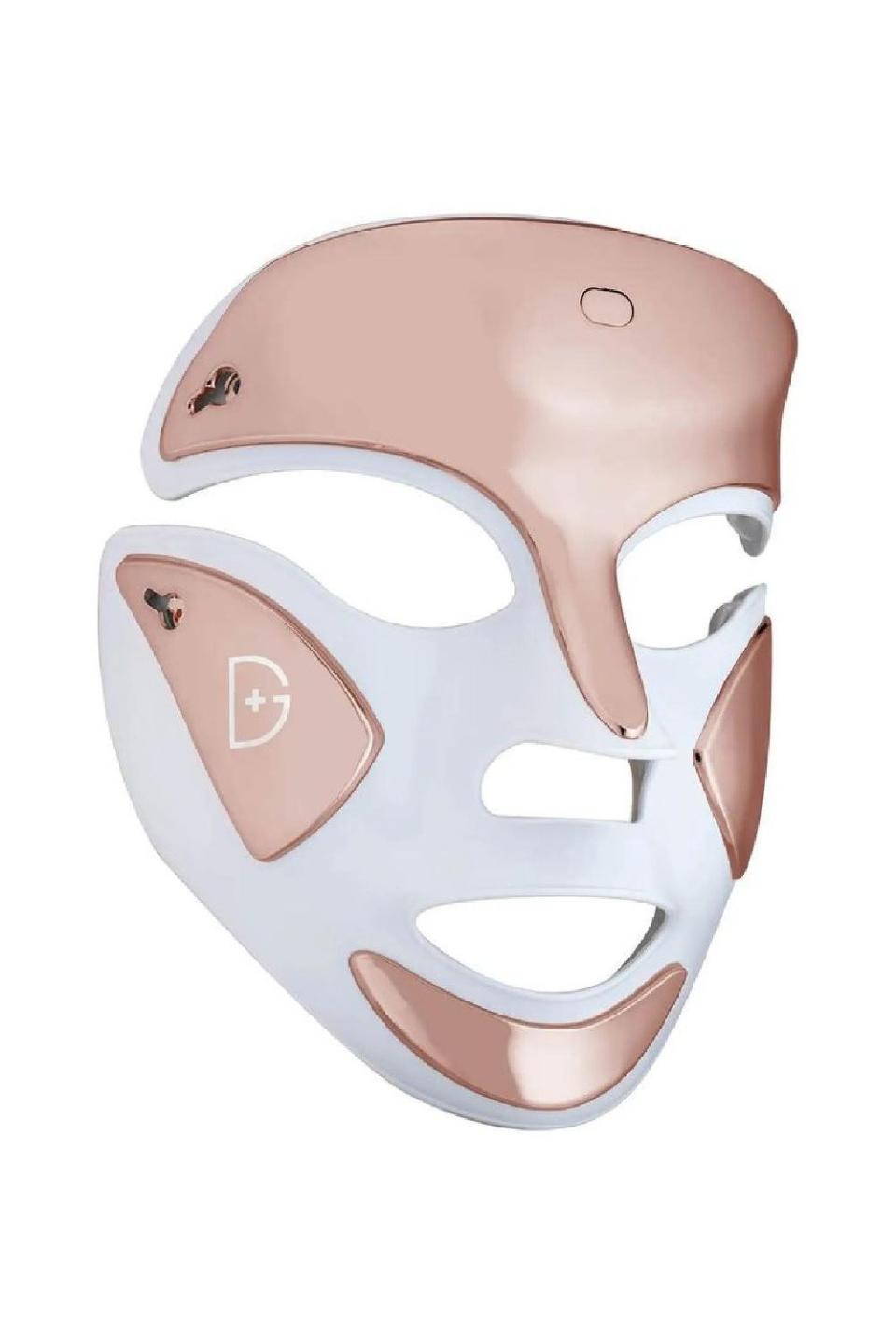 8) Dr Dennis Gross DRx SpectraLite FaceWare Pro