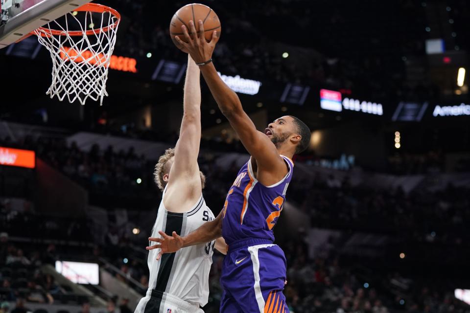 One NBA writer had a lot of praise for Mikal Bridges and the Phoenix Suns.