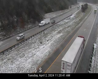 I-90/94 at US 12/WIS 16 on April 2. Snow was beginning to fall as an early April snowstorm sweeps across parts of Wisconsin.