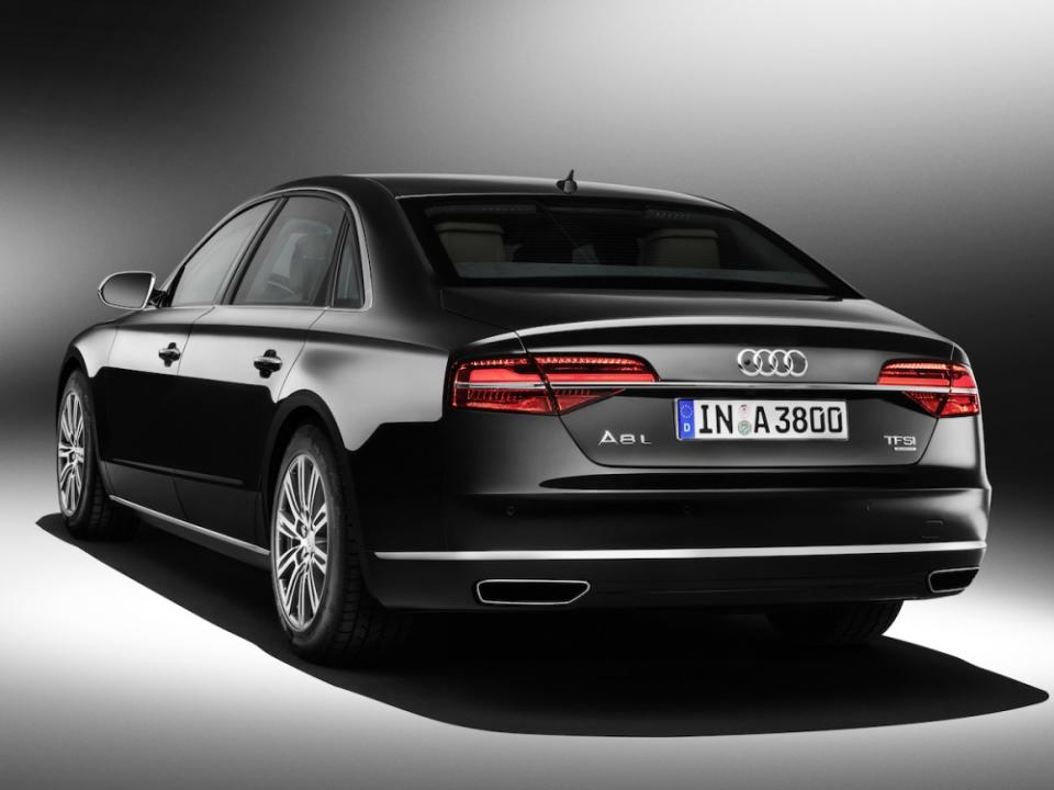 外觀上 Audi A8L Security 與目前小英乘坐的 Audi A8L 相去不遠。