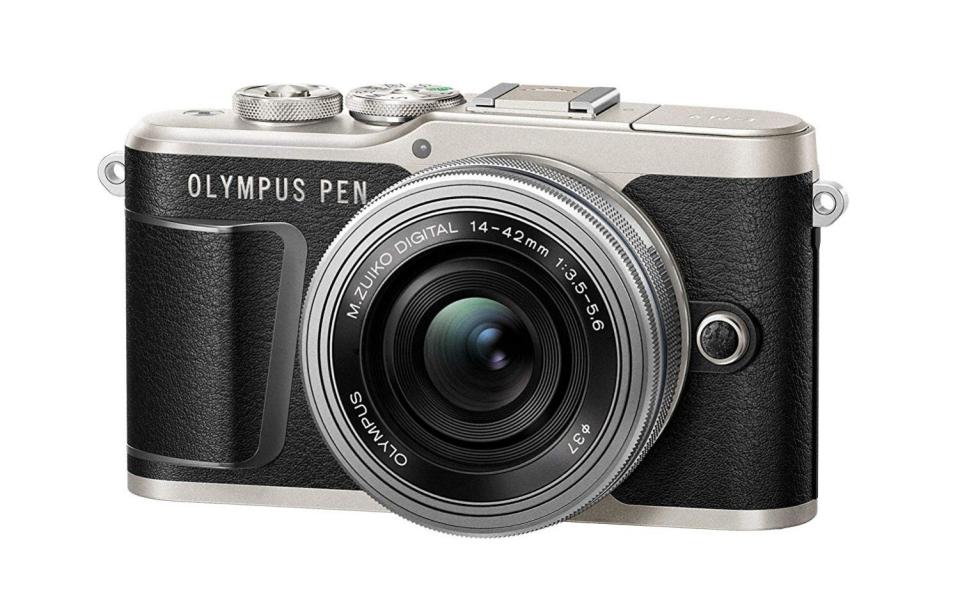 Olympus PEN E-PL9 16 MP Compact System Camera with Electric Zoom amazon cyber monday - Amazon