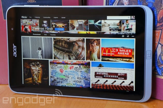 Acer Iconia W4 showing Thomas Hawk's Flickr gallery
