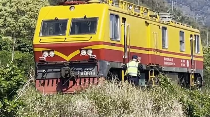 肇事電力維修車。（圖／東森新聞）