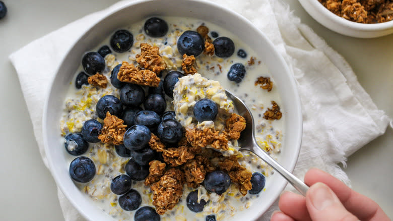 spoonful of blueberry granola oats