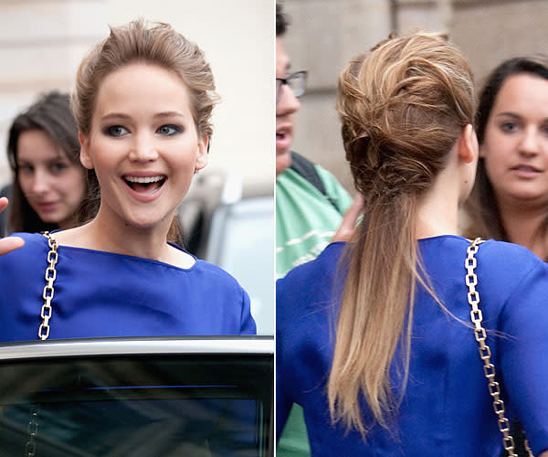 Jennifer Lawrence’s Piece-y, Modern Half-Up ‘Do: How To Get The Look