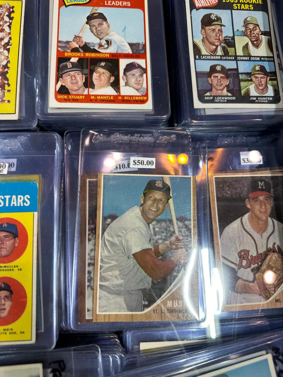 Ranking the top items at the 2024 National Sports Card Convention for