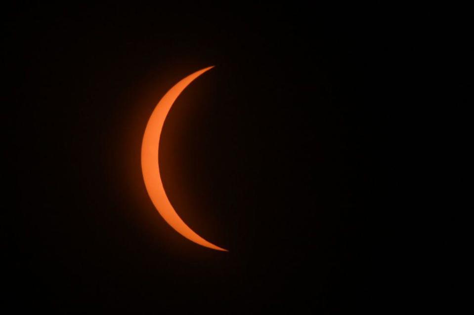 La Luna a minutos de cubrir completamente el Sol.