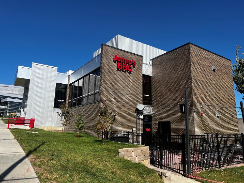Jethro's BBQ All Stars sits a block from Wells Fargo Arena and across the street from the Iowa Events Center. A patio seating 50 sits on the southern side of the building. Diners can access the restaurant from the east and west sides of the building.