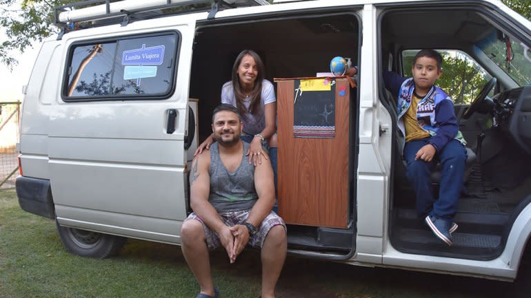 La familia que inició un viaje desde la Patagonia hasta Alaska. (Cortesía)