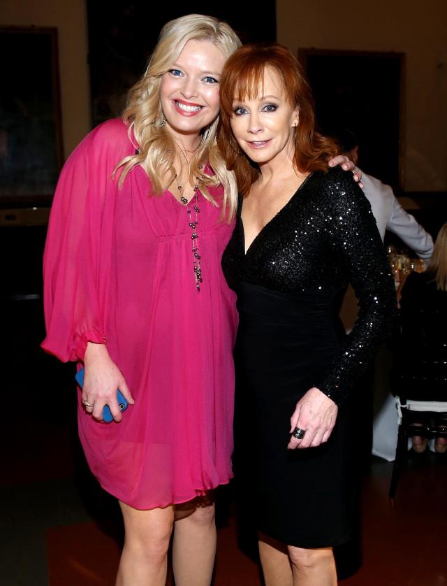 Reba Sex Porn - Reba Reunion! Reba McEntire and Costar Melissa Peterman Set to Team Up for  New Lifetime Movie