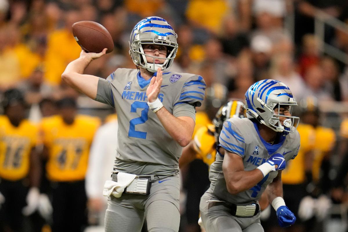 College Football Odds & Best Bets: Saturday Afternoon Picks for Memphis vs  Boise State, Texas Tech vs Houston