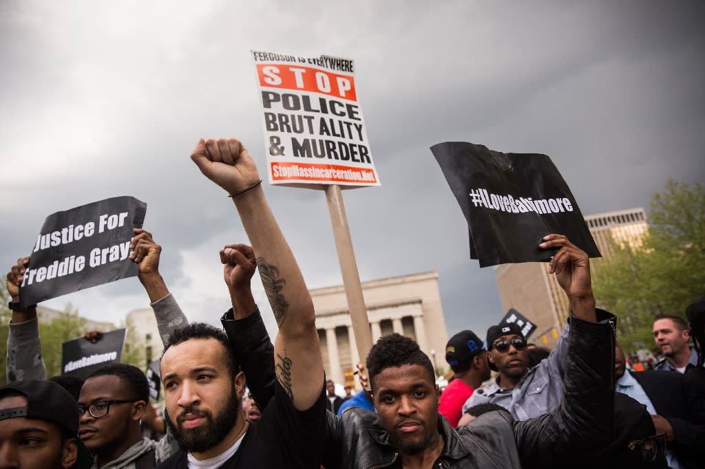 Las manifestaciones en demanda de justicia tras la muerte de Freddie Gray en Baltimore fueron intensas. (AFP)