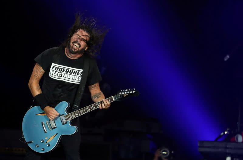 FILE PHOTO: Dave Grohl of Foo Fighters band performs during the Rock in Rio Music Festival in Rio de Janeiro