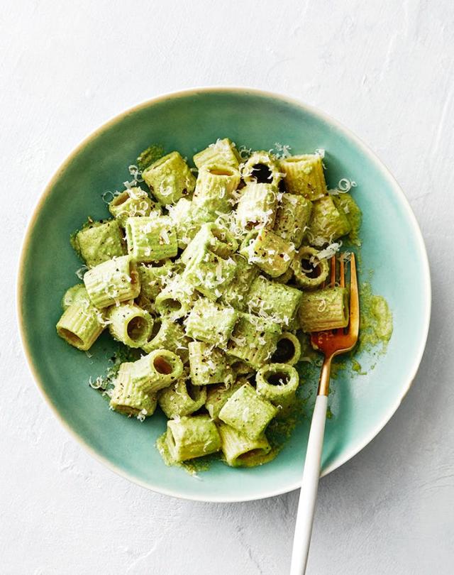 Easy and nutritious toddler lunch — these are some of my toddler's fav