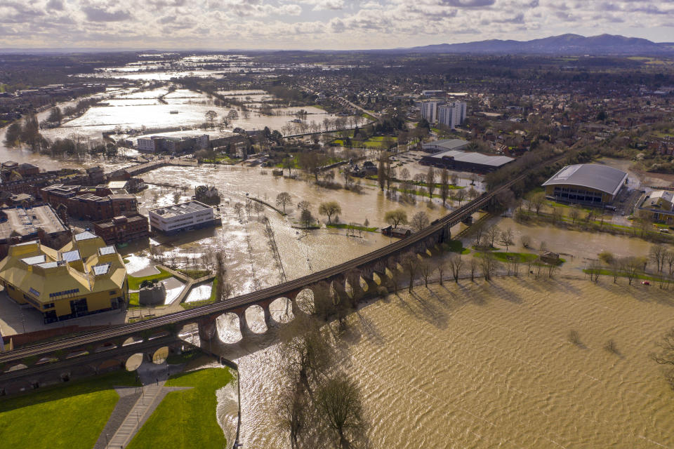 WORCESTER, ENGLAND - FEBRUARY 27:  Floodwaters persist in the centre of Worcester City after the River Severn burst its banks on February 27, 2020 in Worcester, England. Flooding levels are decreasing after storms Ciara and Dennis, however forecasters are predicting more rain and 70mph winds this weekend from storm Jorge. (Photo by Christopher Furlong/Getty Images)