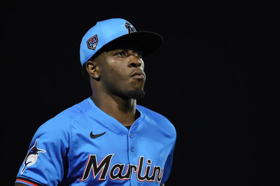 Mar 8, 2024; Jupiter, Florida, USA; Miami Marlins shortstop Tim Anderson (7) runs on the field against the New York Mets after the fourth inning at Roger Dean Chevrolet Stadium.