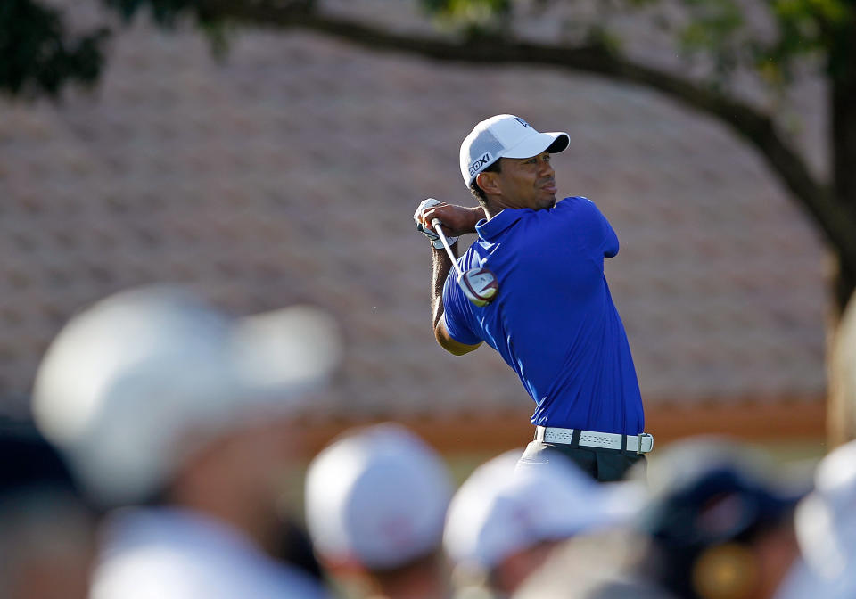 PALM BEACH GARDENS, FL - MARCH 02: Tiger Woods hits his tee shot on the 14th hole during the second round of the Honda Classic at PGA National on March 2, 2012 in Palm Beach Gardens, Florida. (Photo by Mike Ehrmann/Getty Images)