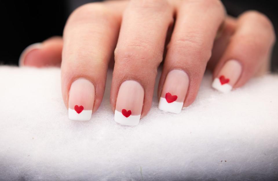 valentines day nail ideas french manicure hearts