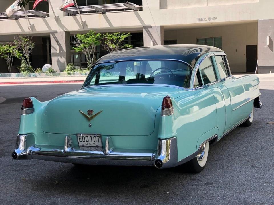 One reader, focused on where a taillight had been, suggested the Yellowwood trail car might be one of these, a 1954 Cadillac.