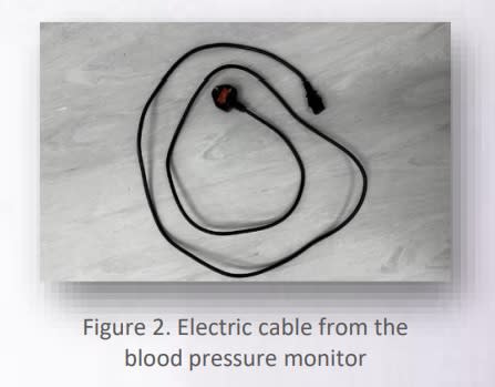電線來自一部血壓監測機。