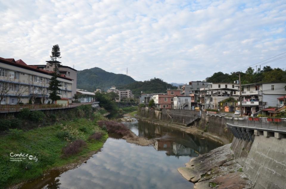 【鐵道旅行】雙溪半日遊 漫步迷人復古小鎮，海山餅店蛋糕好好吃!