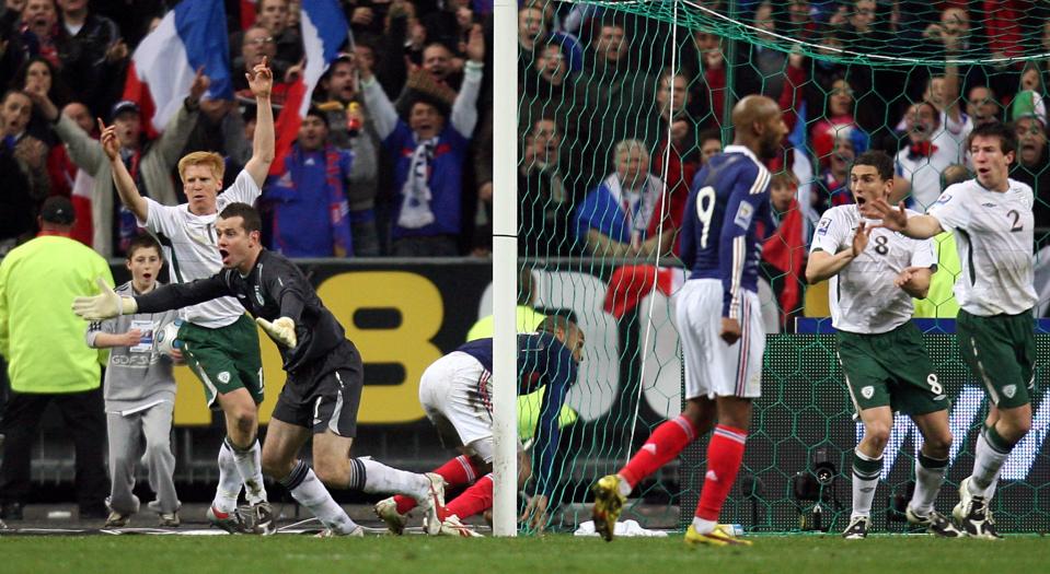 <p>… and after Gallas scored, the Irish players furiously protested but to no avail and they lost 2-1 on aggregate </p>