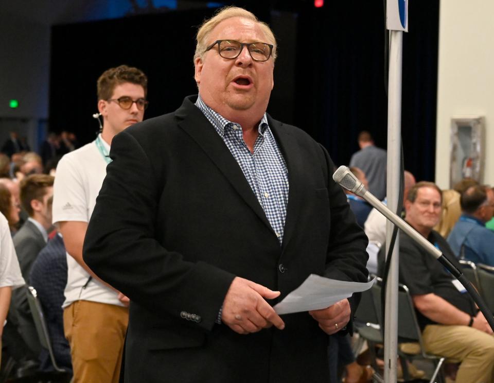 Rick Warren, pastor of Saddleback Church, one of the biggest in the SBC, reading what he called a “love letter” to the SBC on what could be his last convention, during the Southern Baptist Convention in Anaheim, California on June 14, 2022. (Photo by John McCoy)