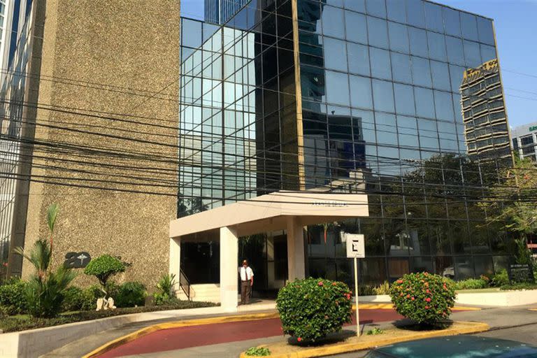 La firma de abogados panameña ve su fin luego de el escándalo internacional de los Panama Papers