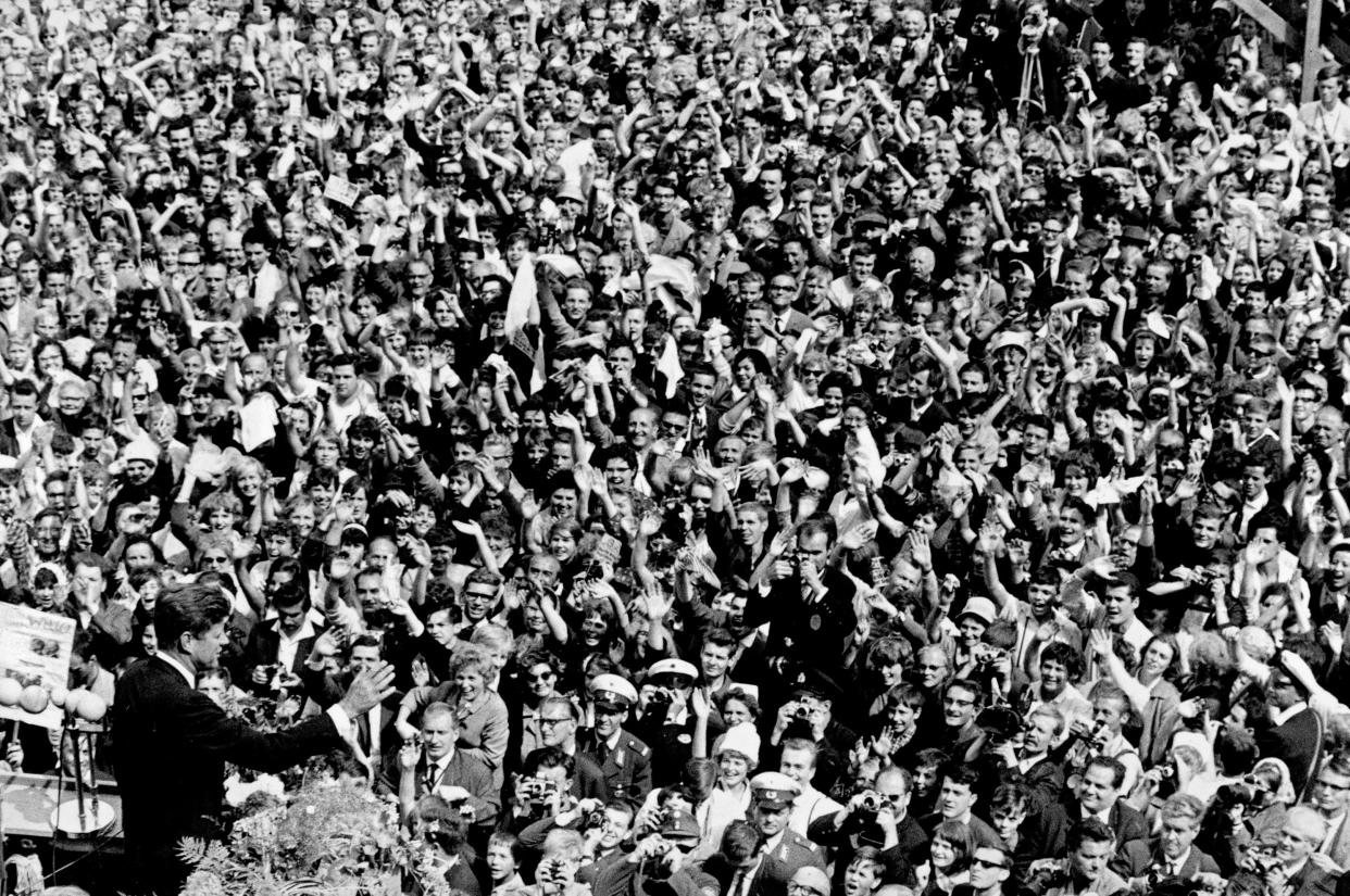 John F. Kennedy begeisterte mit seiner Rede Tausende Westberliner (AP Photo/File)