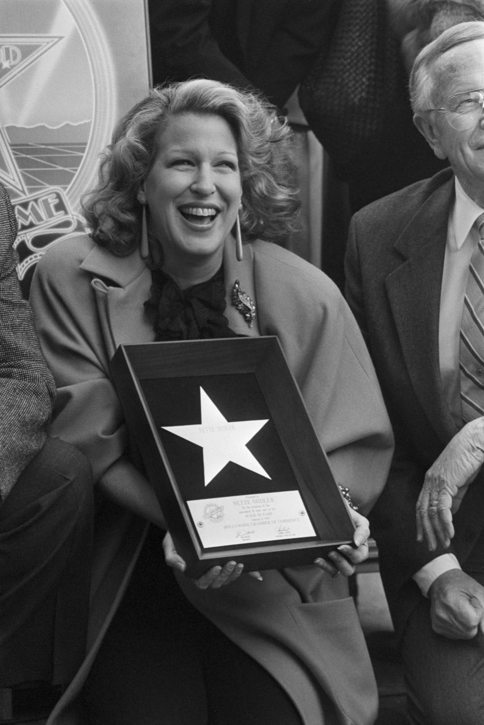 1985: Bette Midler's award is the wind beneath her wings