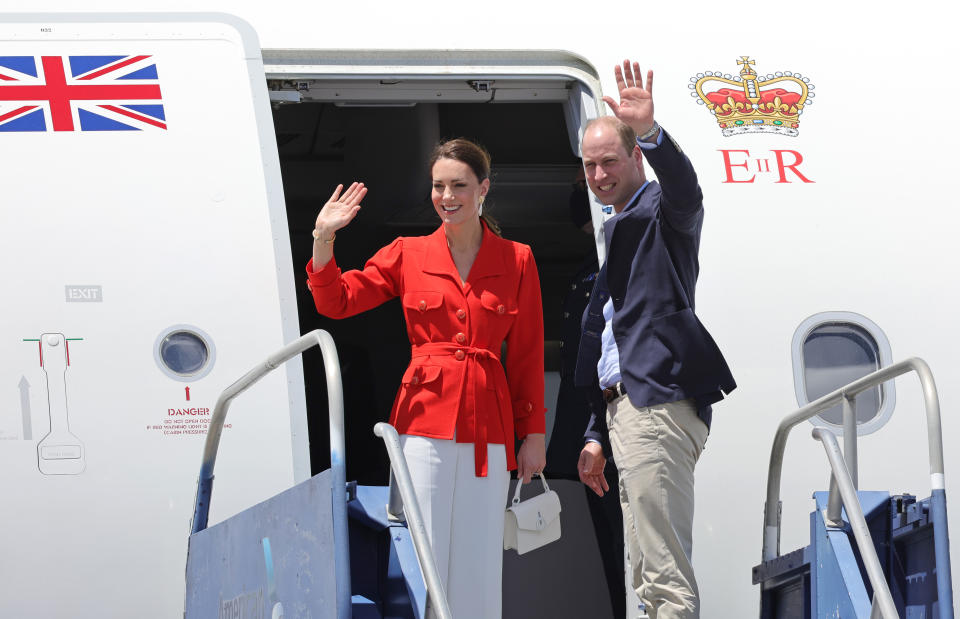 Prince William and Kate Middleton on a plane