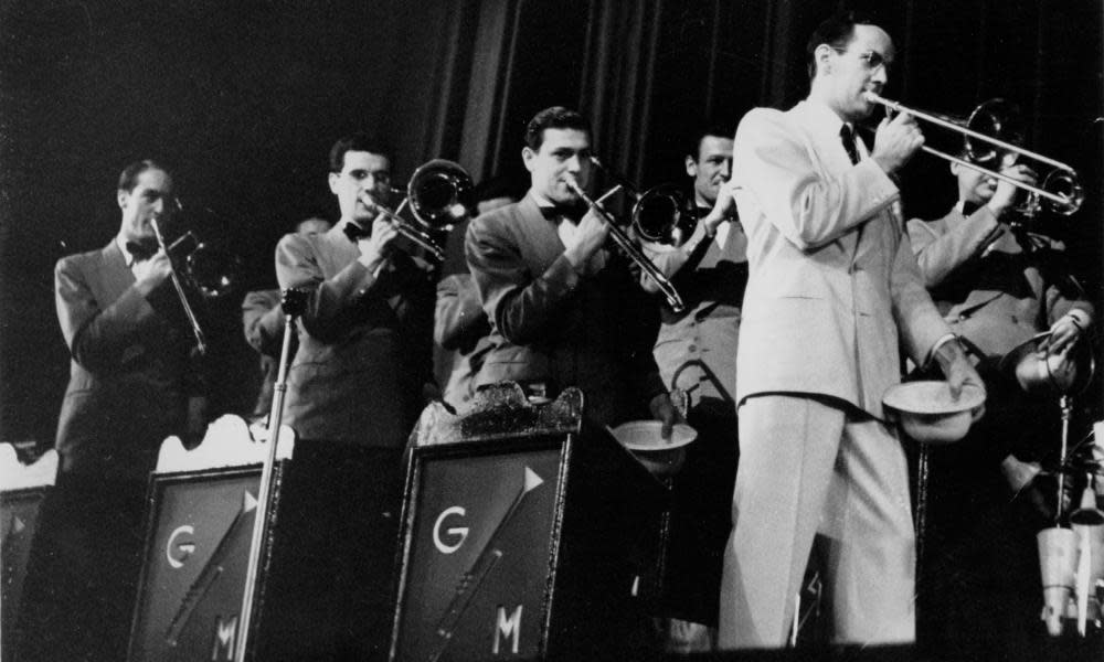 Glenn Miller and band