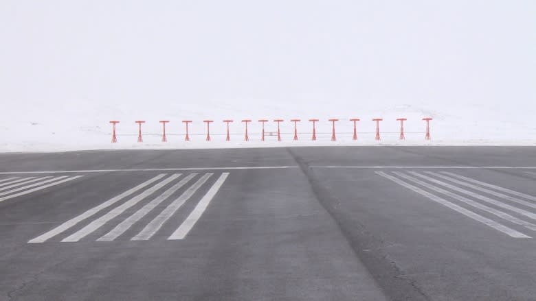 Iqaluit airport's instrument landing system has failed twice in the past week