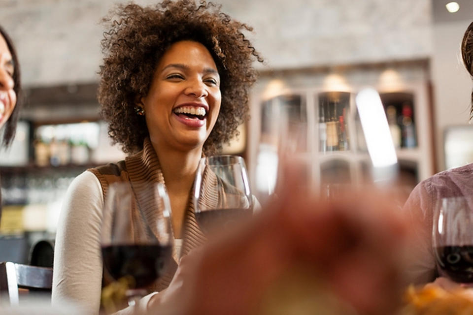 Can you stop red wine staining your teeth on a night out? (Getty Images)