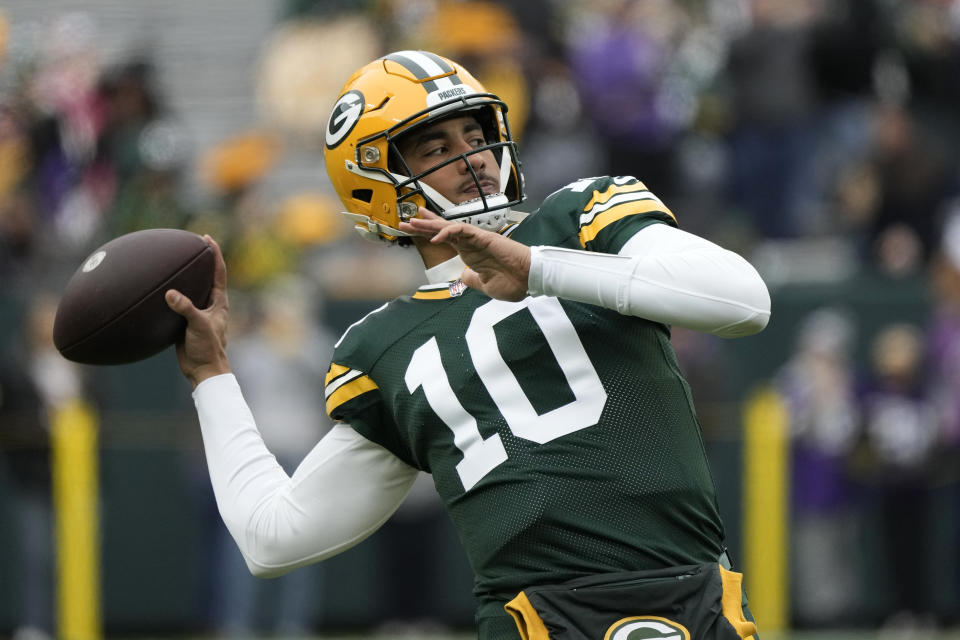 Green Bay Packers quarterback Jordan Love (10) warms up before an NFL football game against the Minnesota Vikings, Sunday, Oct. 29, 2023, in Green Bay, Wis. (AP Photo/Morry Gash)
