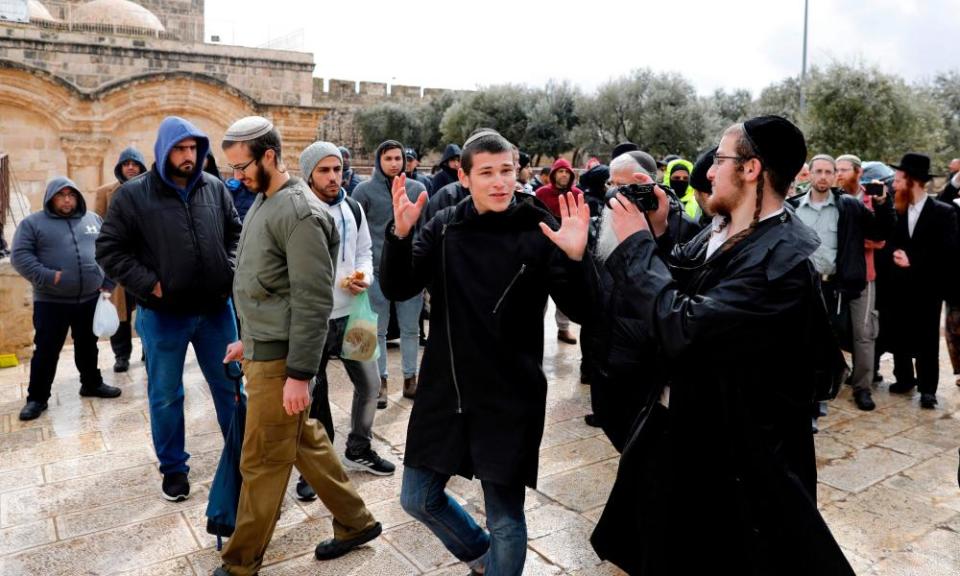 religious Jews enter Haram al-Sharif guarded by israeli security services