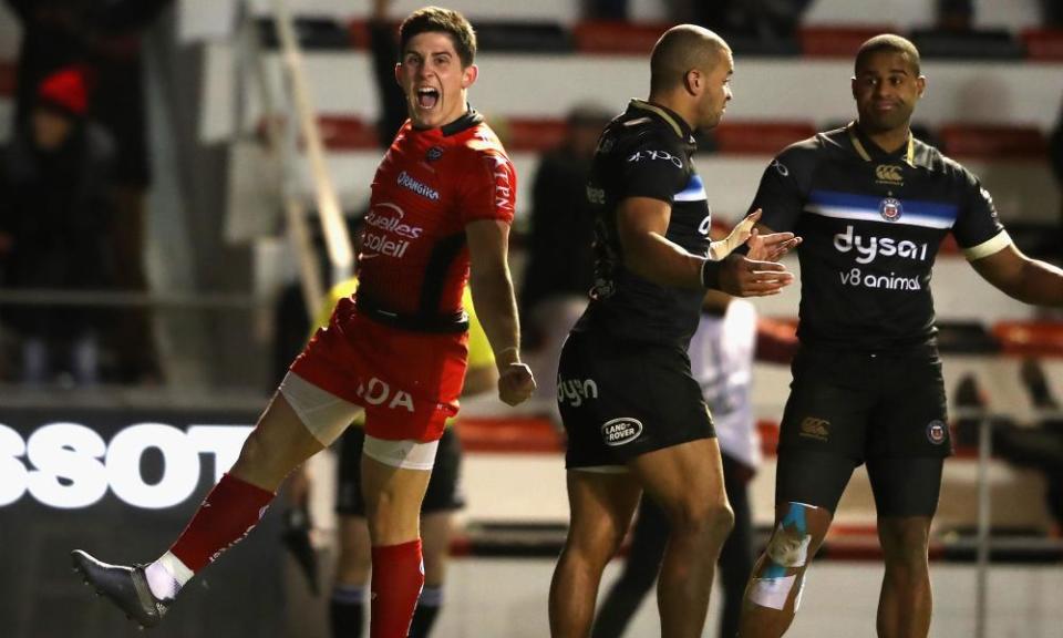 Anthony Belleau of Toulon celebrates after scoring the match-winning try.