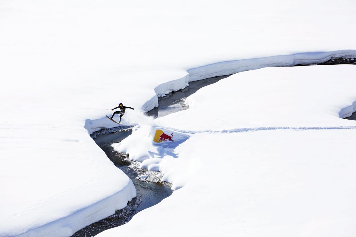 WakeSkate en la nieve. Foto: Andreas Mohaupt / Red Bull Content Pool